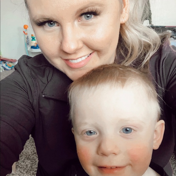 Meet your Posher, Jessica - Picture 1 of 1